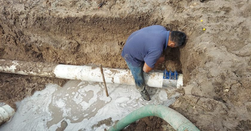 Reparó COMAPA fuga de agua en Parque Industrial Villa Florida