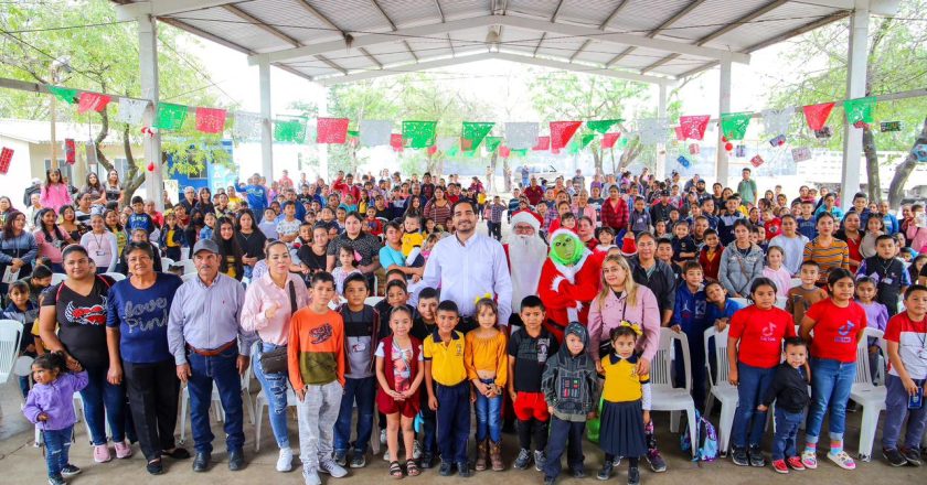 En “Periquitos” celebraron Posada Ejidal con el Alcalde Carlos Peña Ortiz