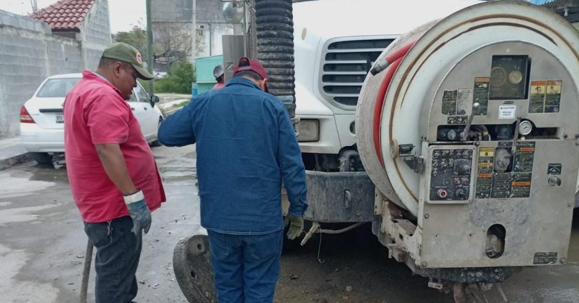 Sondeó COMAPA línea general en fraccionamiento Los Muros