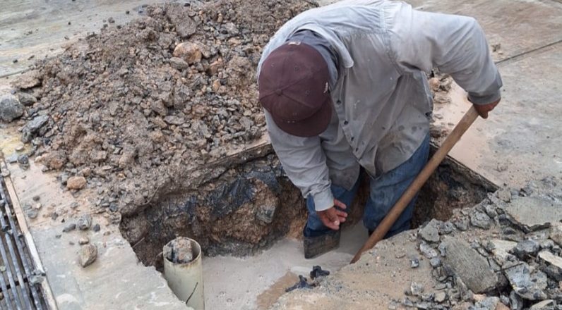 Reparó COMAPA llave de cuadro en Jarachina Norte