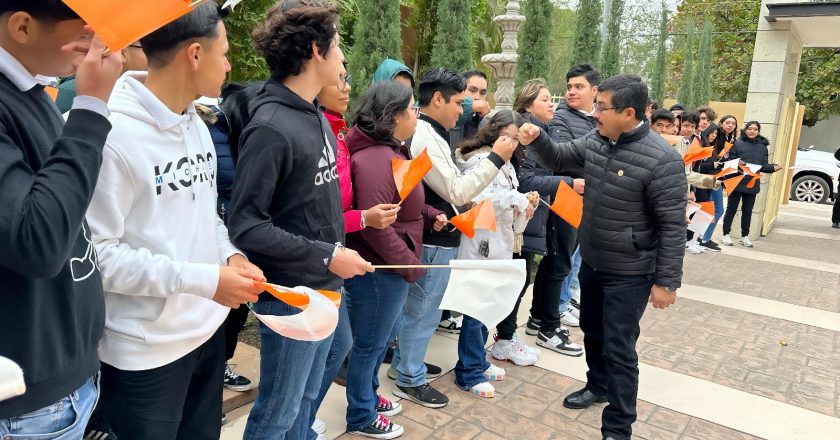 Dámaso Anaya fortalece vínculos con universitarios de la UAT Campus Mante