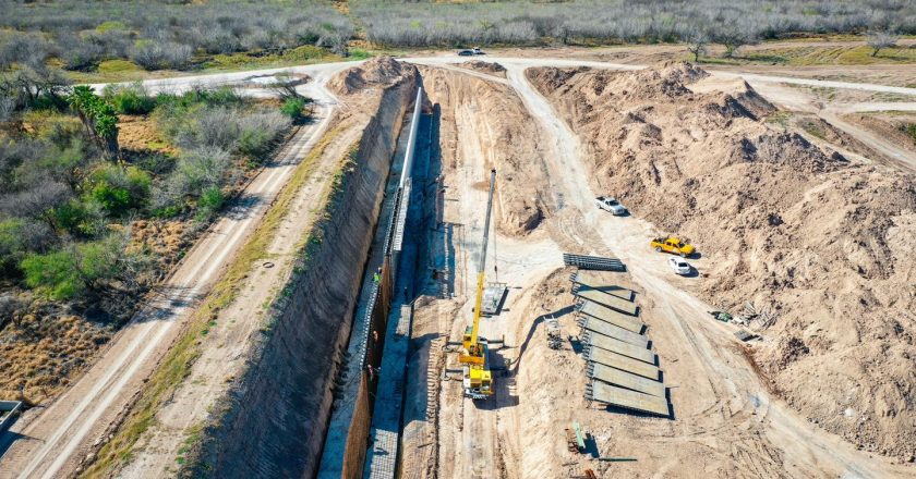 Así avanza la construcción de la presa rompepicos