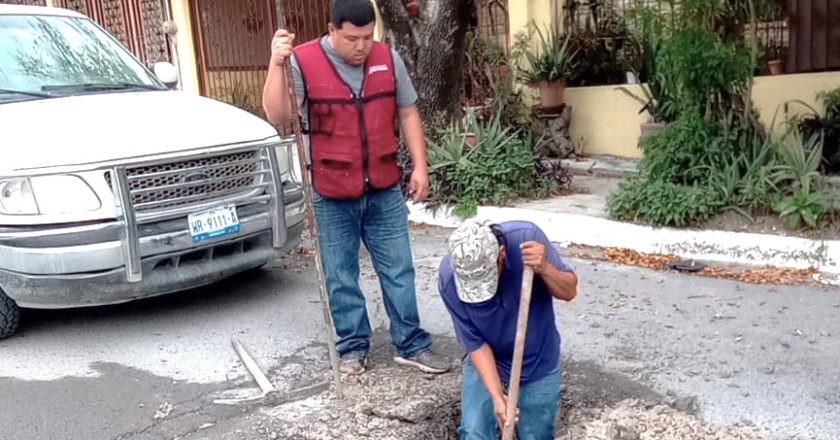 Reparó COMAPA fuga de agua en la Aztlán