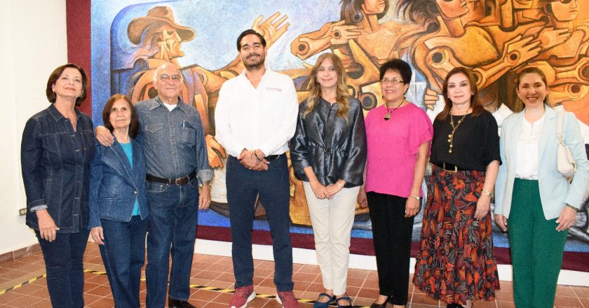 Aprecio del Alcalde Carlos Peña Ortiz por arte del Maestro Artemio Guerra deja huella en Reynosa