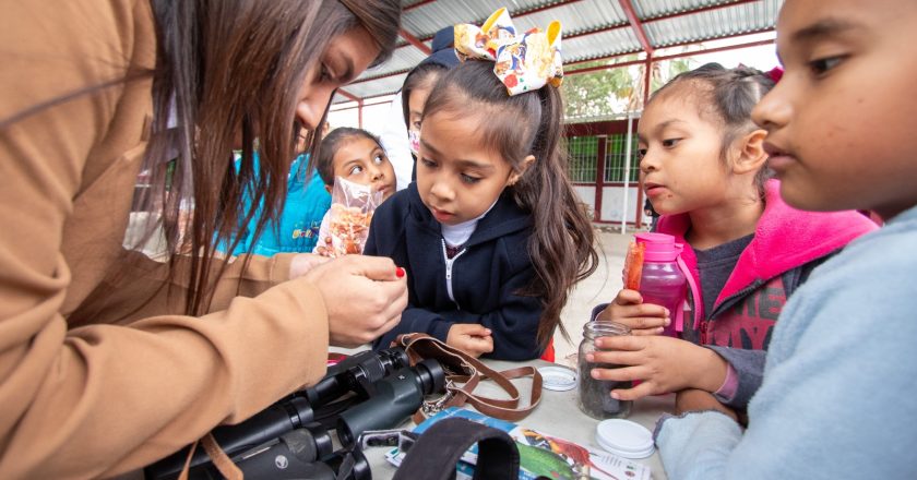 Promueve UAT actividades científicas para alumnas de primaria