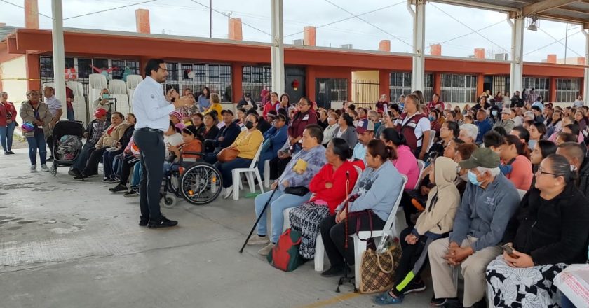 Privilegia Carlos Peña Ortiz contacto con la ciudadanía