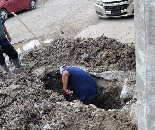 Soluciona COMAPA problemática de suministro de agua en Lomas del Villar