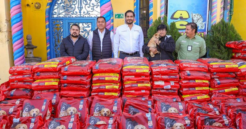 Donó Gobierno de Carlos Peña Ortiz 3 toneladas de alimentos a asociación animalista