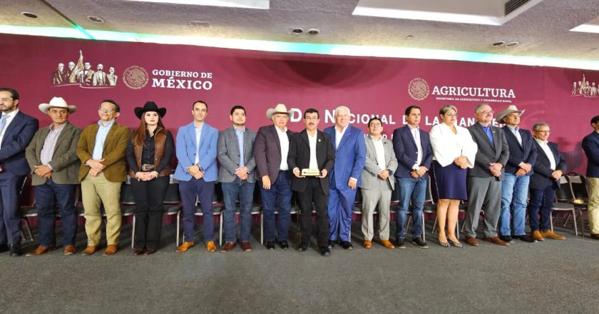 Recibe UAT reconocimiento nacional de la Secretaría de Agricultura y Desarrollo Rural