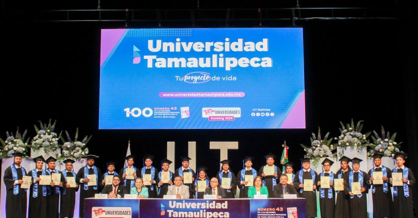 Entregó Universidad Tamaulipeca nueva generación de profesionistas