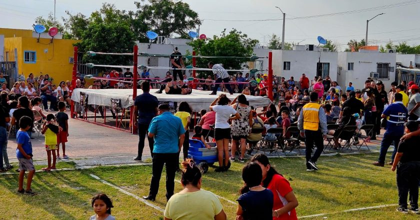 Festejó “Caballo Negro” a los niños en Valle Soleado