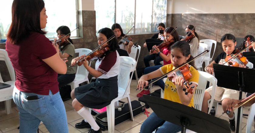 Impulsa IRCA su taller de violín