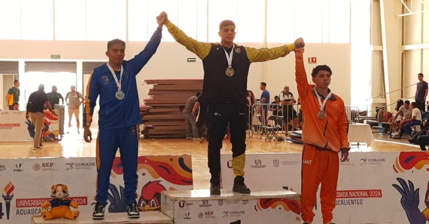 Cuelga bronce Grimany para la UAT en Luchas Universitarias