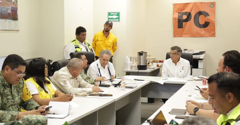 Avanza control de incendio en el Cañón del Novillo