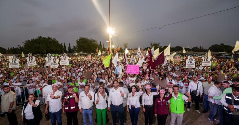 Carlos Peña y Maki Ortiz Unidos, En El Gran 5º Cierre de La Victoria en el Distrito 8 ante más de 12 mil Asistentes, en la Colonia Vista Hermosa