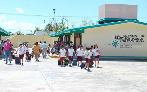 Suspenderán clases por calor extremo: Américo