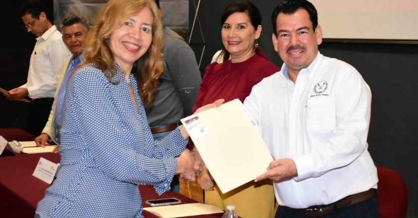 Certifica UAT capacitación y actualización de guías turísticos