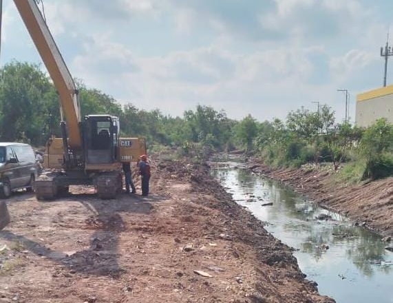 Desazolva Gobierno de Reynosa drenes y canales pluviales