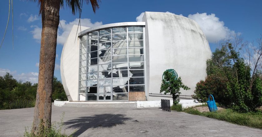 Casa de la Tierra, vandalizada y desmantelada