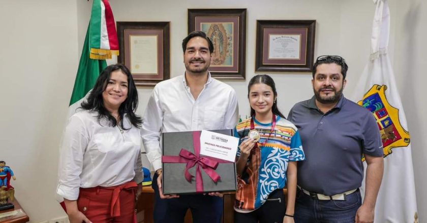 Premian a oradores del concurso “Sentimiento Juarista”