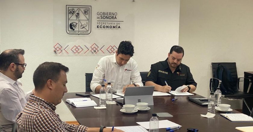 Firma SEDENER convenio de colaboración con LitioMx