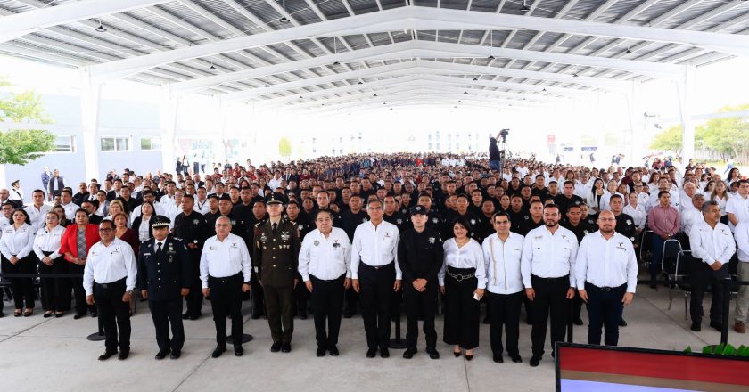 Presidió Gobernador ceremonia de graduación de cadetes que se incorporan a la Guardia Estatal