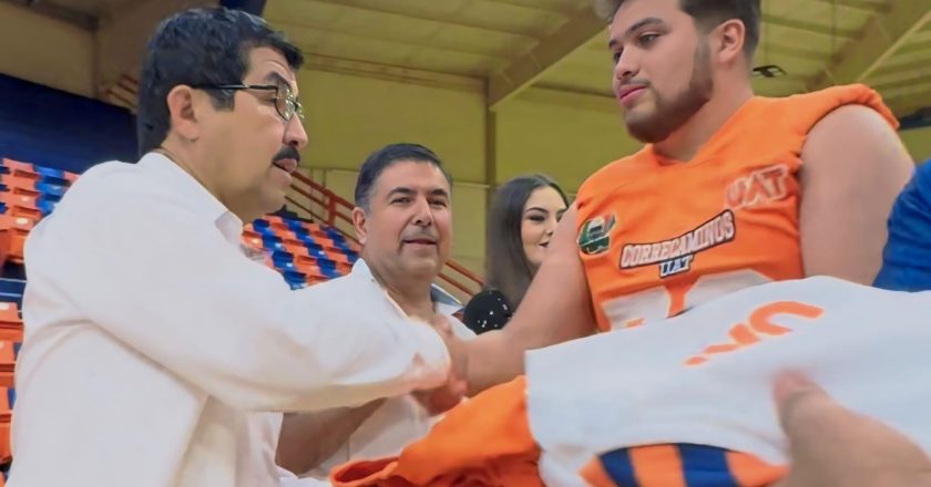 Presentó Rector a los Correcaminos UAT Liga Mayor de Futbol Americano