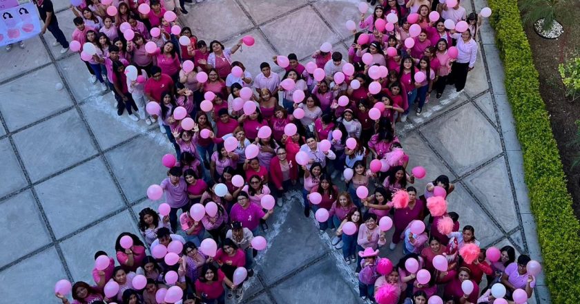 Universidad Tamaulipeca se una a la lucha contra el cáncer de mama