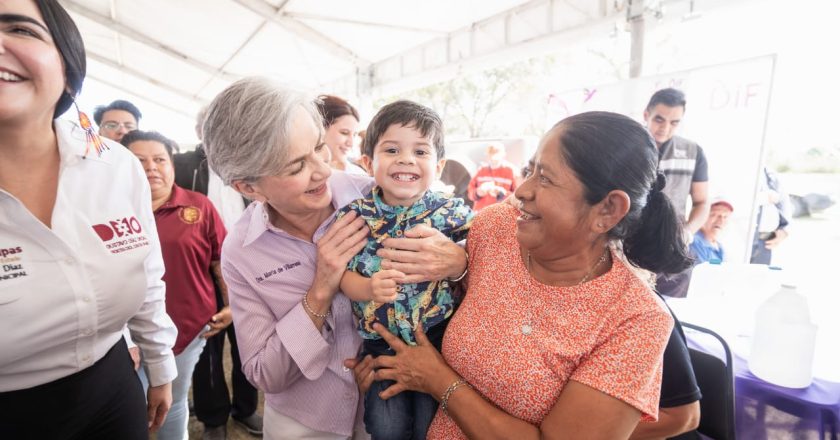 Lleva María de Villarreal brigada “Transformando Familias” a la región ribereña