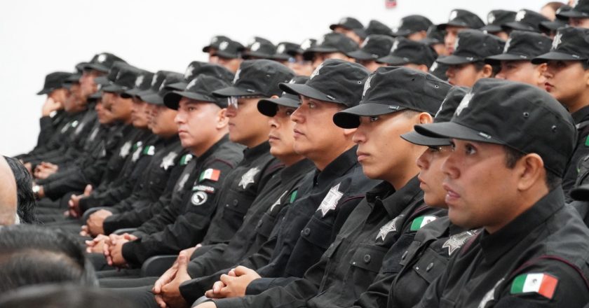 Entrega USJT a la sociedad 69 nuevos policías