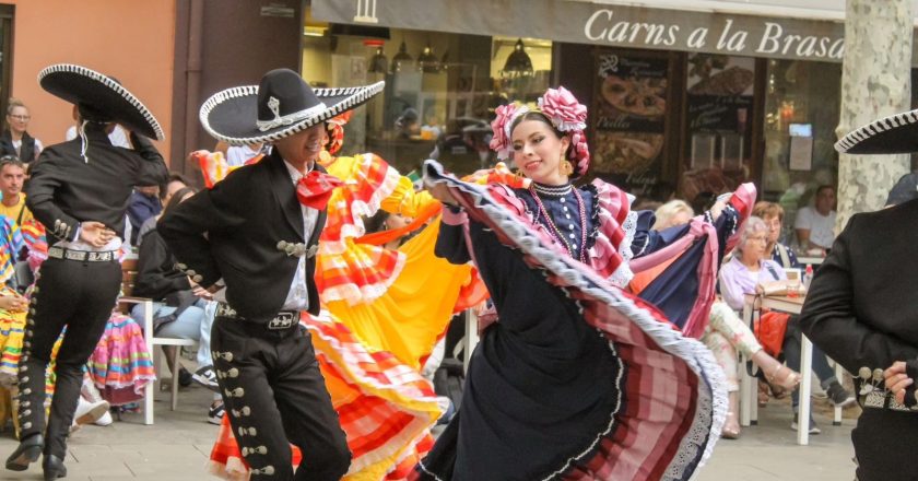 Universidad Tamaulipeca brilla en el Costa Barcelona International Folk Festival