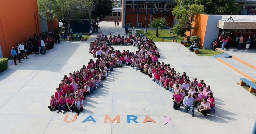 Promueve la UAT concientización sobre cáncer de mama