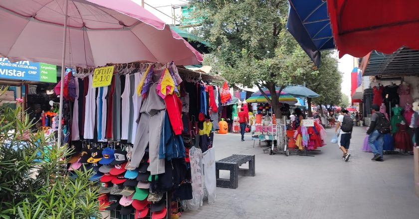 Peatonal Hidalgo, invadida por ambulantes