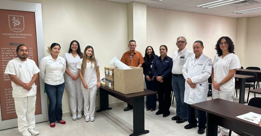 La Facultad de Medicina de Matamoros recibió donativo en equipo para la práctica de sus estudiantes