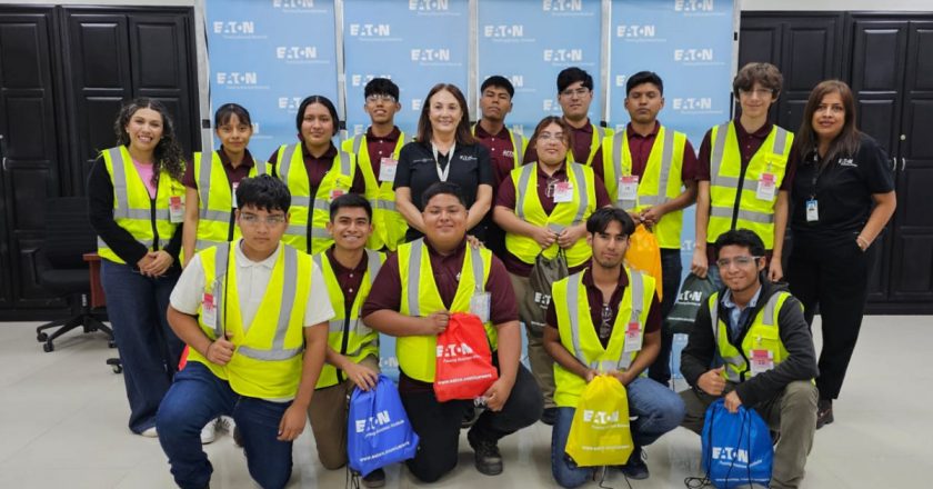 Visitan estudiantes de la Universidad Tecnológica de Tamaulipas Norte empresa Eaton