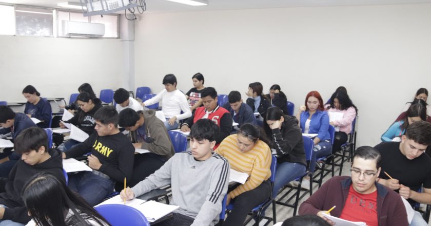 Presentan en la UAT examen de ingreso para el ciclo 2025-1