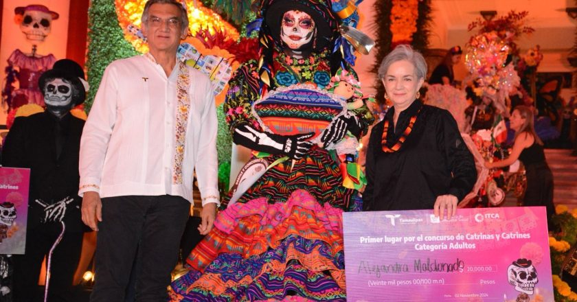 Américo y María fortalecen tradiciones del Día de Muertos en Tamaulipas