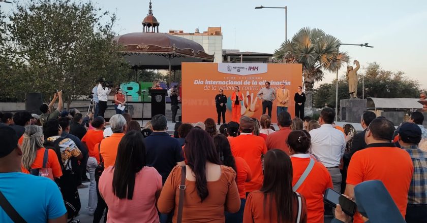 Encabezó Maki Ortiz marcha contra la violencia hacia las mujeres