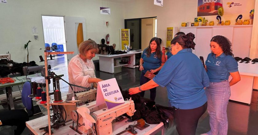 Prepa 3 de la UAT dona 521 trenzas para fabricación de pelucas oncológicas