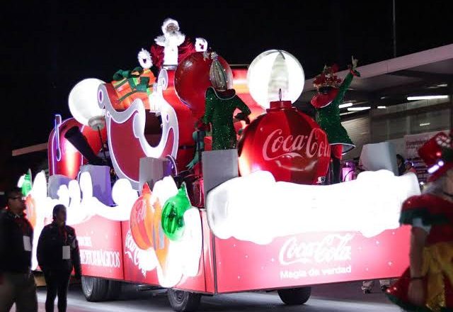 Sí habrá desfile navideño de la Coca Cola