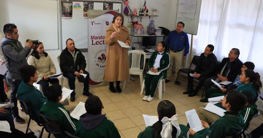 Realizan Maratón por la Lectura en el Día Internacional de la Educación