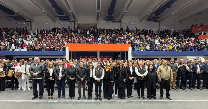 Rector Dámaso Anaya dio inicio del Ciclo Escolar de la UAT