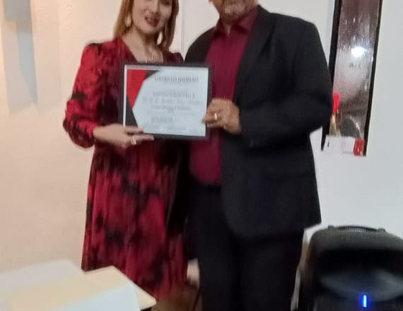 Reconocimiento Internacional de Periodistas a Cristobal Garza